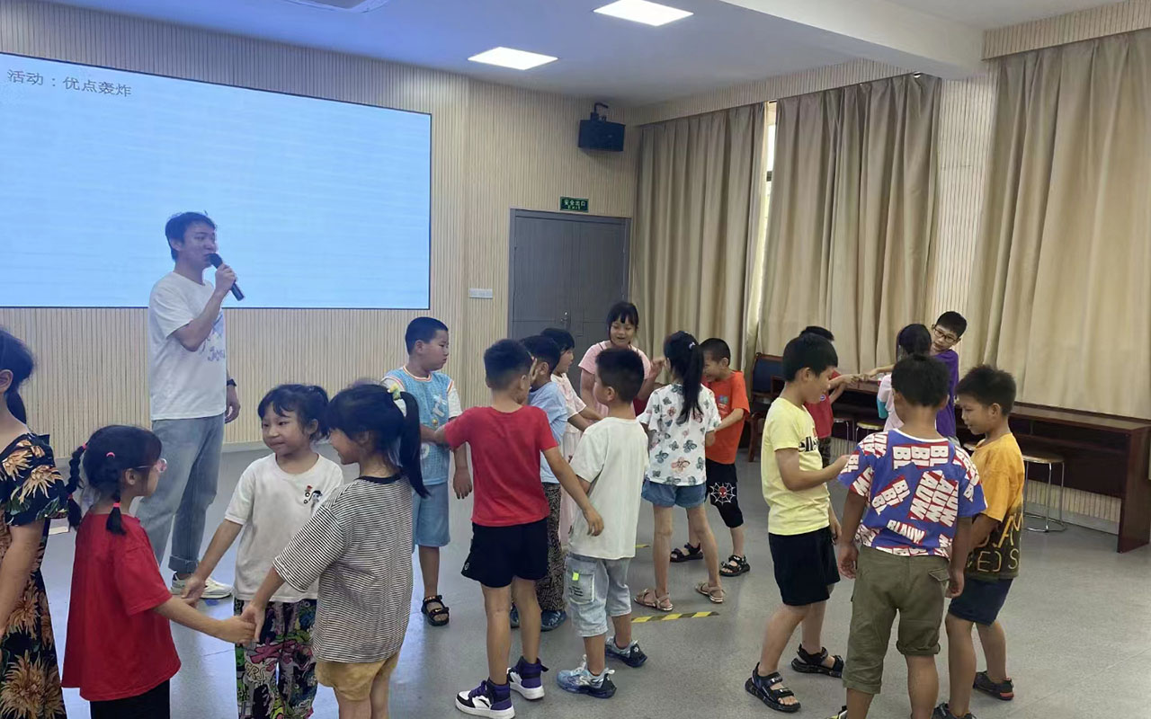 苍南龙观乡中心学校